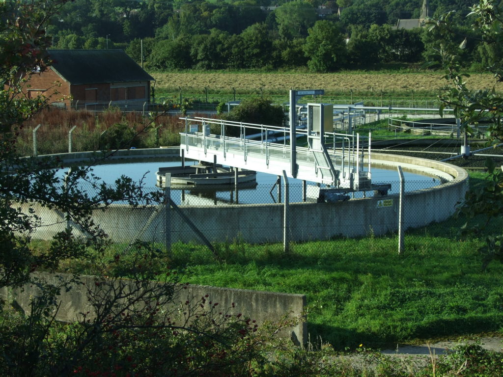 EDAR Estación depuradora de aguas residuales comprar cepillos técnicos industriales Limpiar decatadoras